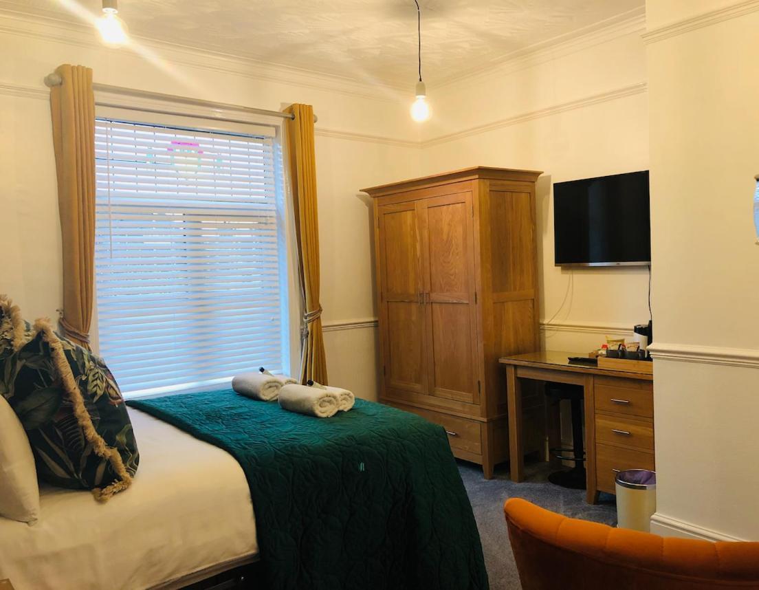 Cloves Boutique Bed & Breakfast كْليثوربس المظهر الخارجي الصورة